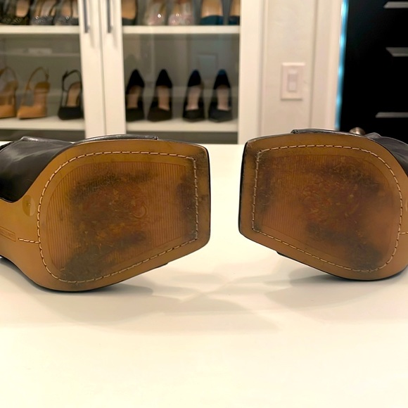 Vince Camuto open toe ankle strap With 4 inch heel - Picture 6 of 6